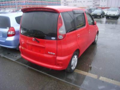 Toyota Funcargo   2001