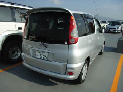 Toyota Funcargo   2000