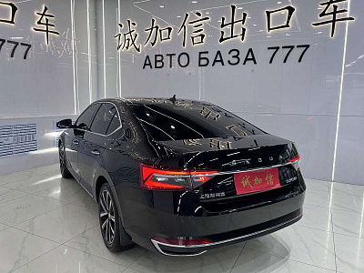 Skoda Superb 1.4 л 2024 г. Чёрный, пробег 9700 км