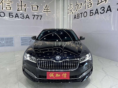 Skoda Superb 1.4 л 2024 г. Чёрный, пробег 17000 км