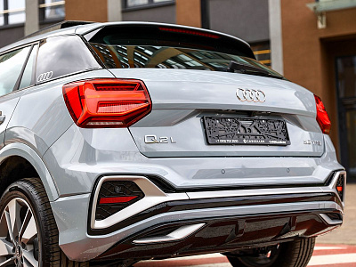 Audi Q2 серый 2026