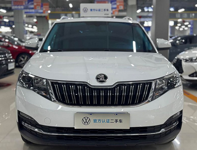 Skoda Kamiq 1.5 л 2023 г. Белый, пробег 5000 км