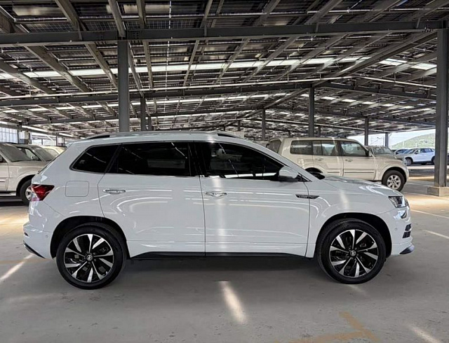 Skoda Karoq 1.4 л 2024 г. Белый, пробег 31000 км