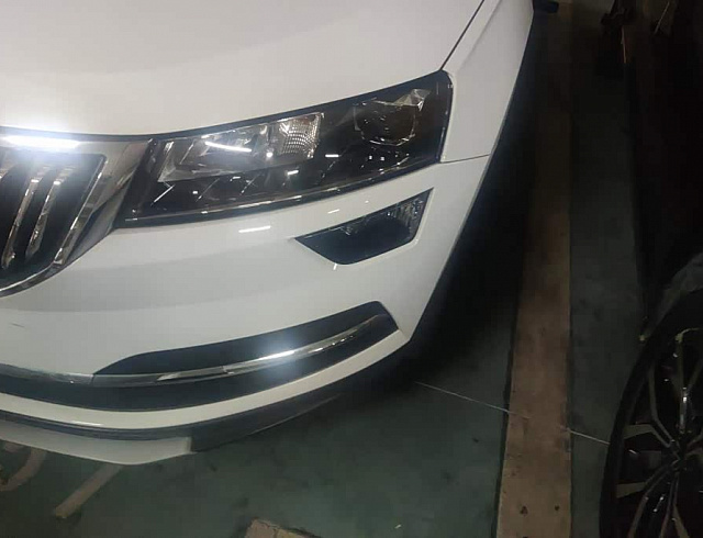 Skoda Karoq 1.4 л 2021 г. Белый, пробег 33300 км