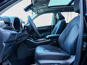 Toyota Highlander черный 2026
