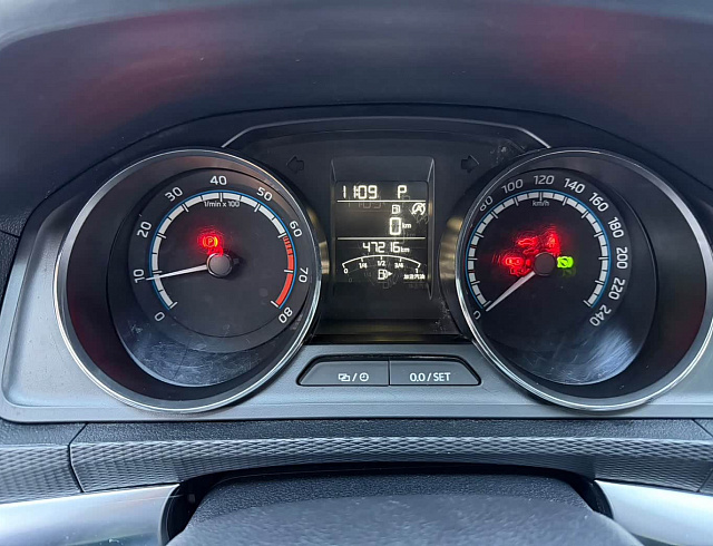 Skoda Kamiq 1.5 л 2023 г. Белый, пробег 47000 км