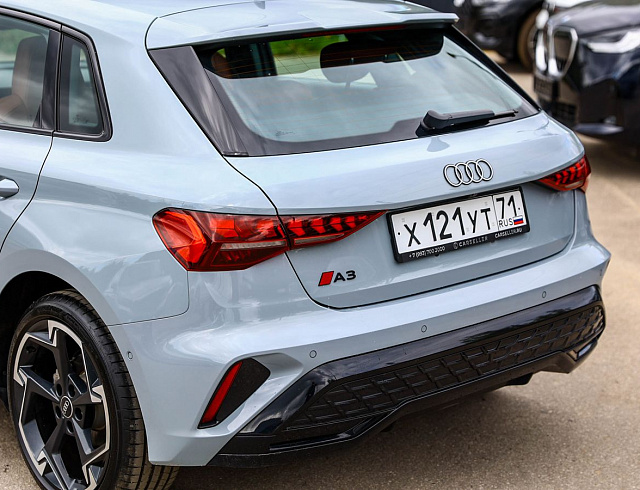 Audi A3 серый 2025