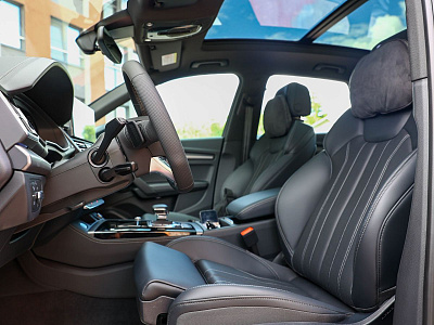 Audi Q5 серый 2026