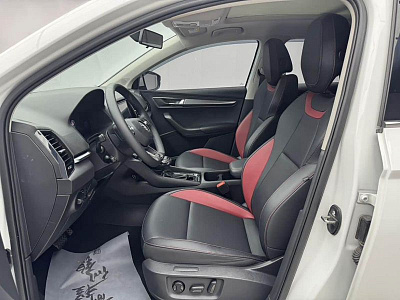Skoda Karoq 1.4 л 2023 г. Белый, пробег 12000 км