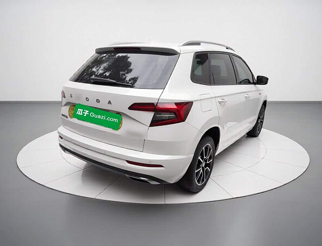 Skoda Karoq 1.4 л 2022 г. Белый, пробег 28200 км