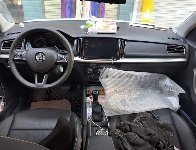 Skoda Kamiq 1.5 л 2022 г. Белый, пробег 22400 км