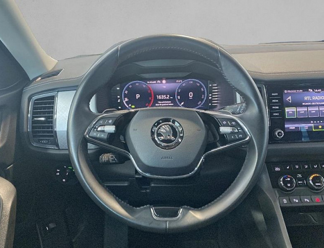 Skoda Kodiaq 2023 г. Серый, пробег 52800 км