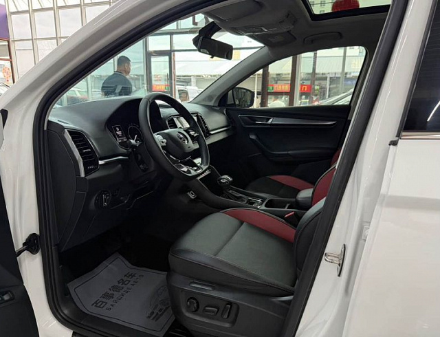 Skoda Karoq 1.4 л 2022 г. Белый, пробег 39000 км