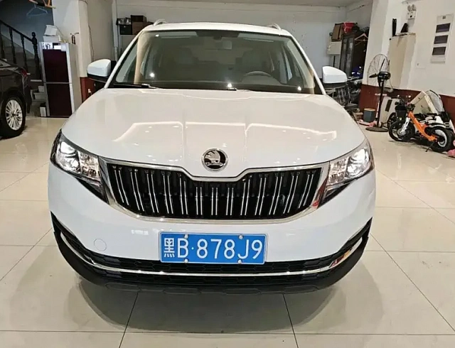 Skoda Kamiq 1.5 л 2023 г. Белый, пробег 12000 км