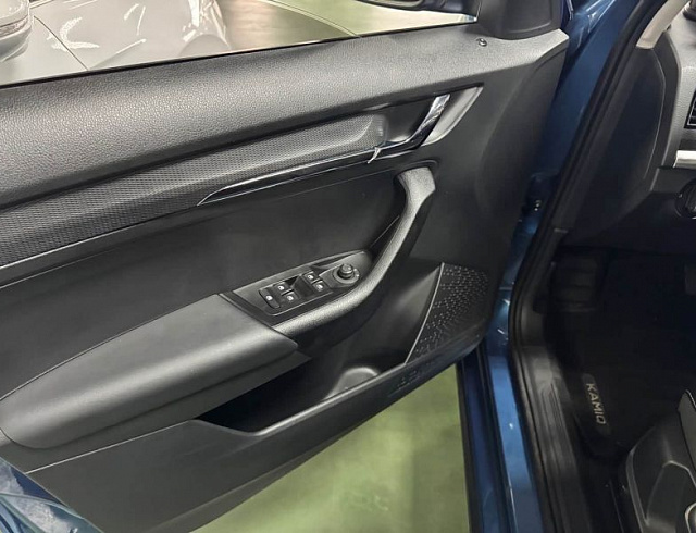 Skoda Kamiq 1.5 л 2021 г. Голубой, пробег 30000 км