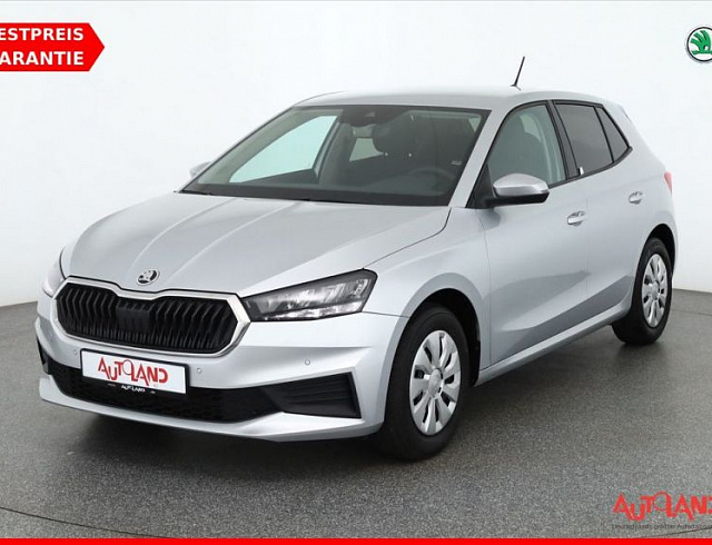 Skoda Fabia 2022 г. Серебристый, пробег 32399 км