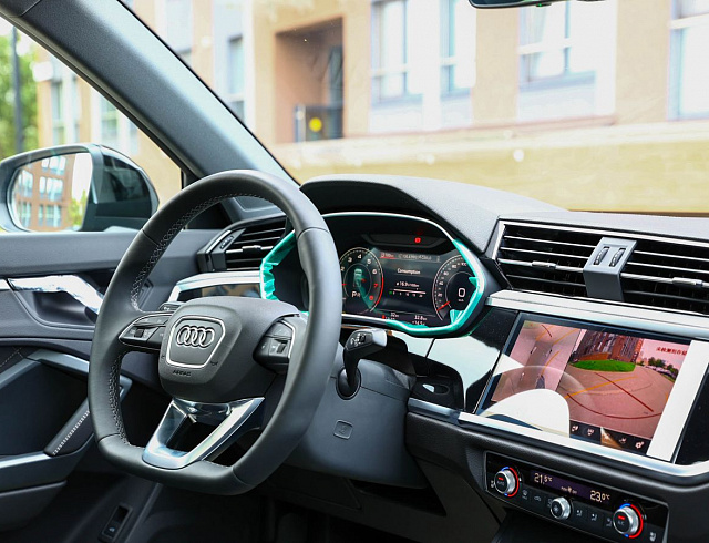 Audi Q3 серый 2026
