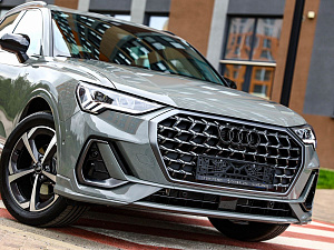 Audi Q3 серый 2026