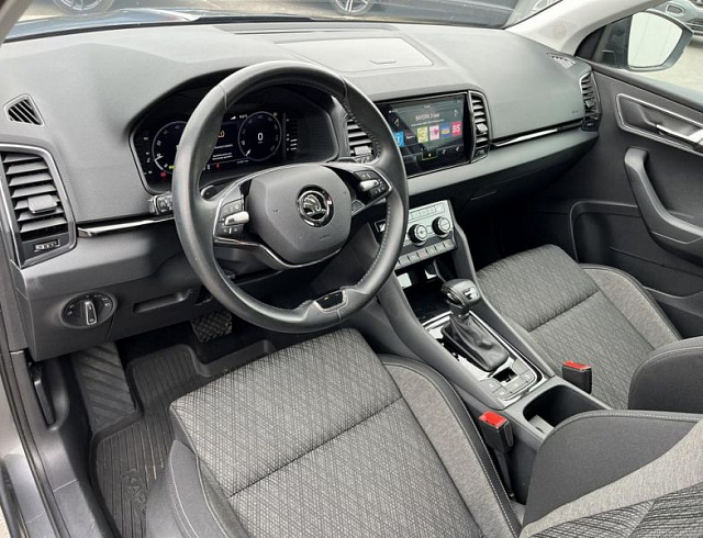 Skoda Karoq 2022 г. Серый, пробег 57414 км