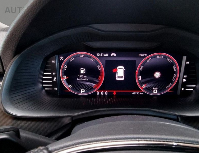 Skoda Kamiq 2022 г. Белый, пробег 43800 км
