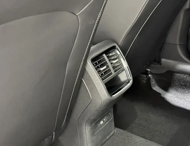 Skoda Octavia 1.4 л 2022 г. Белый, пробег 29000 км