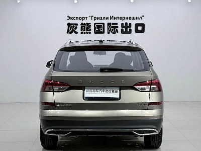 Skoda Kamiq 1.5 л 2023 г. желто-оранжевый, пробег 9800 км