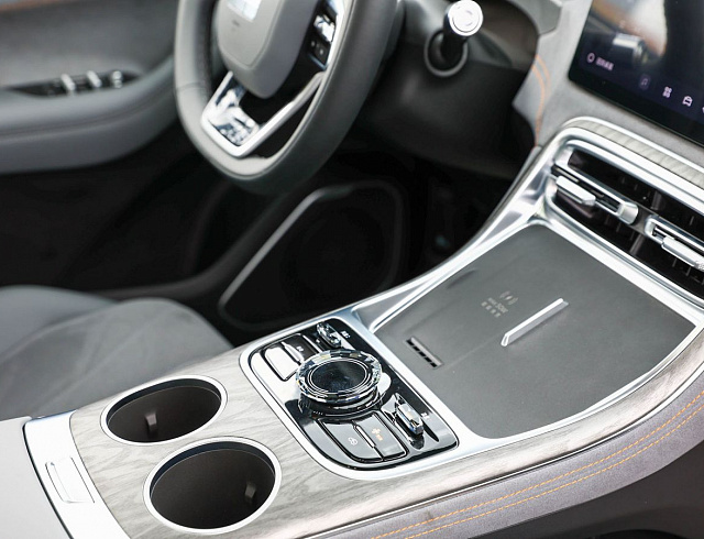Geely Galaxy M7 черный 2026