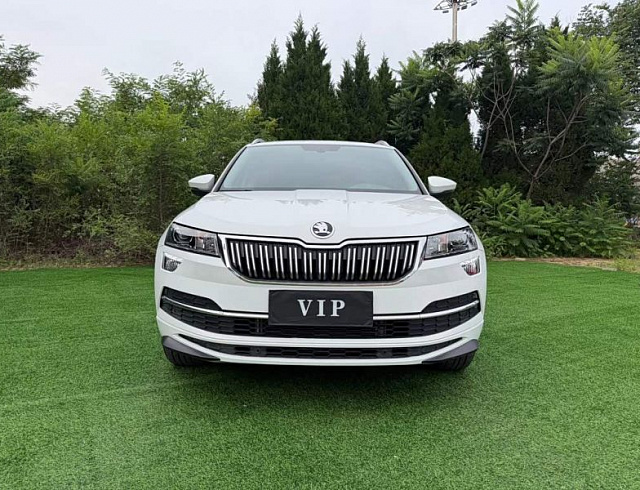 Skoda Karoq 1.4 л 2023 г. Белый, пробег 23000 км