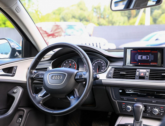 Audi A6 черный 2015