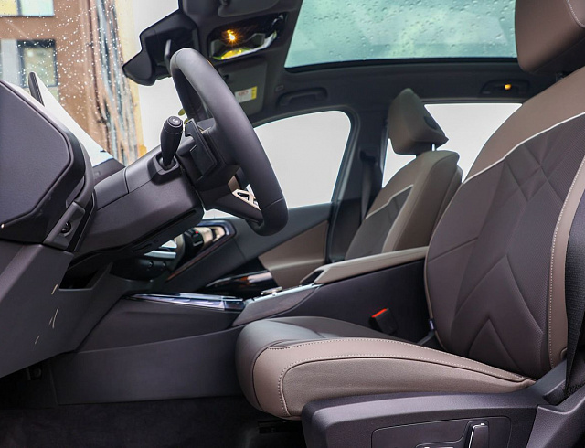 BMW X3 белый 2026