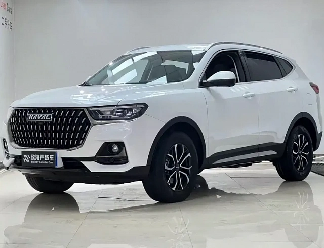 Haval Haval H6 1.5 л 2023 г. Белый, пробег 42000 км