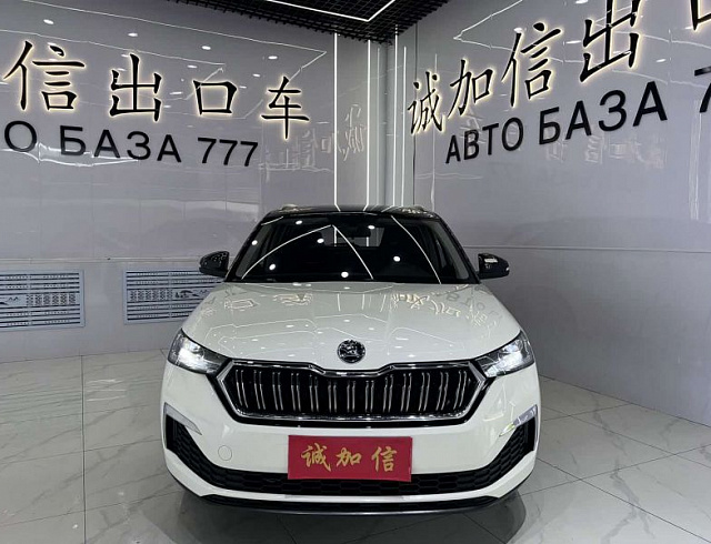 Skoda Kamiq 1.2 л 2023 г. Белый, пробег 21000 км