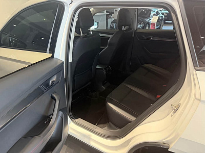 Skoda Karoq 1.4 л 2022 г. Белый, пробег 11000 км