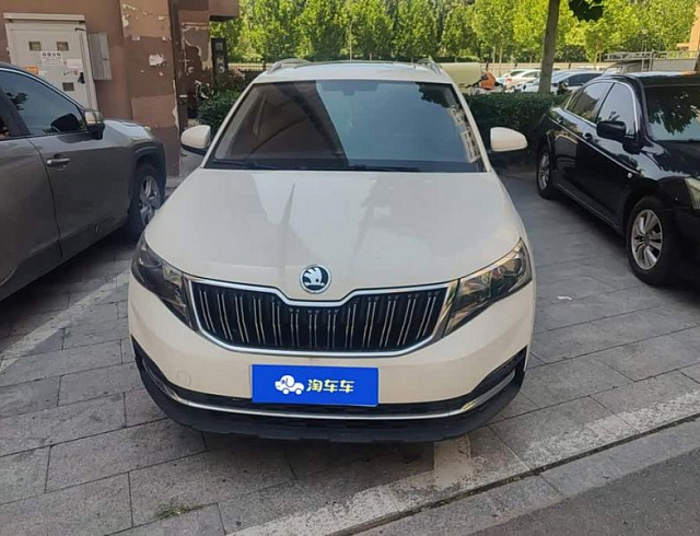 Skoda Kamiq 1.5 л 2021 г. Белый, пробег 46600 км