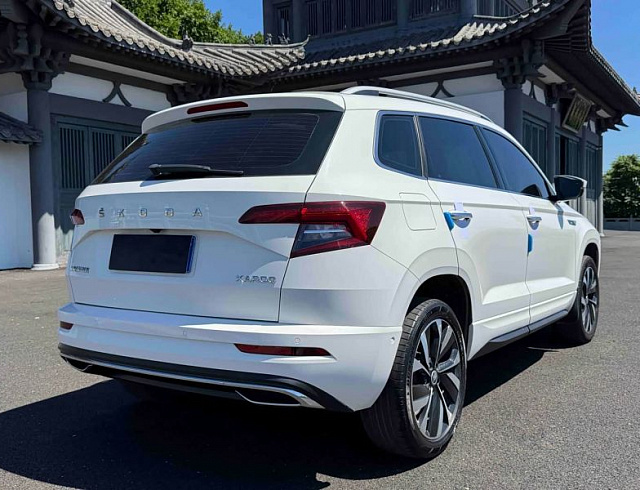 Skoda Karoq 1.4 л 2022 г. Белый, пробег 50000 км