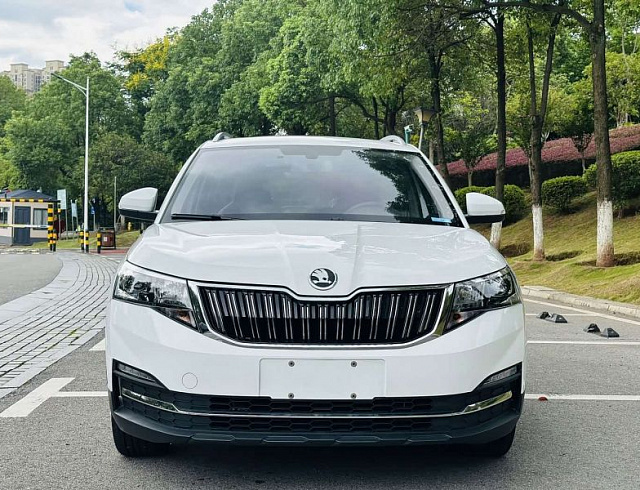 Skoda Kamiq 1.5 л 2024 г. Белый, пробег 21000 км