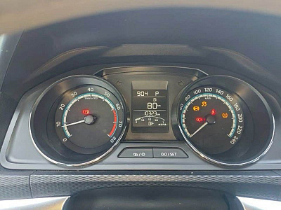 Skoda Kamiq 1.5 л 2022 г. Белый, пробег 10300 км