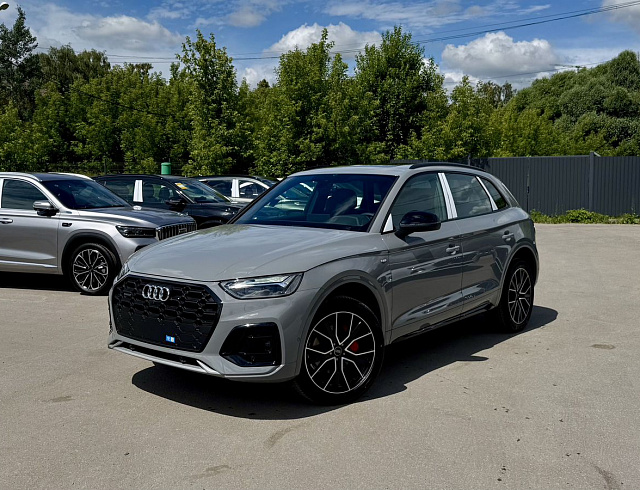 Audi Q5 серый 2026