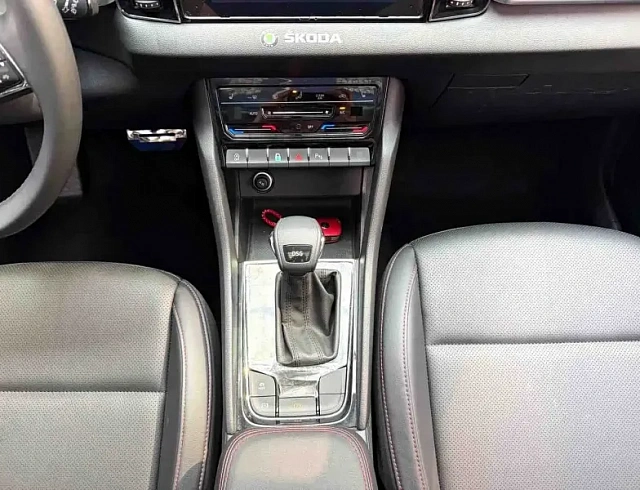 Skoda Karoq 1.4 л 2022 г. Белый, пробег 45000 км