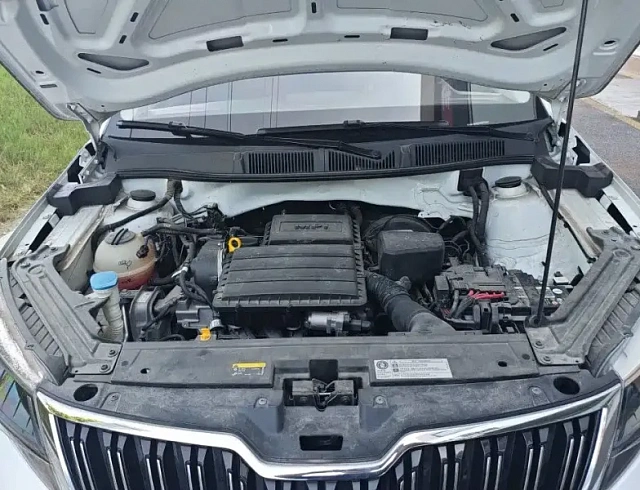 Skoda Kamiq 1.5 л 2022 г. Белый, пробег 10300 км