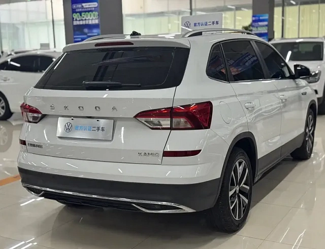 Skoda Kamiq 1.5 л 2023 г. Белый, пробег 5000 км