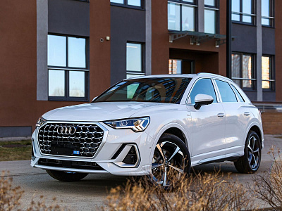 Audi Q3 белый 2026