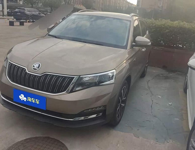 Skoda Kamiq 1.5 л 2021 г. шампань/коричневый, пробег 46200 км
