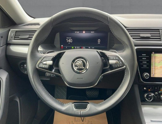 Skoda Superb 2023 г. Синий, пробег 51723 км
