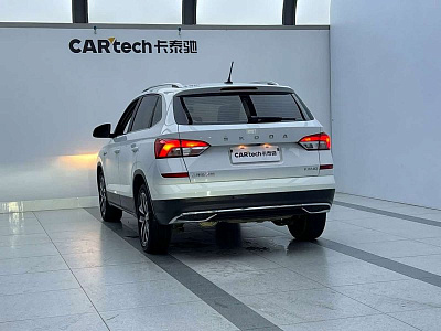Skoda Kamiq 1.5 л 2023 г. Белый, пробег 50000 км