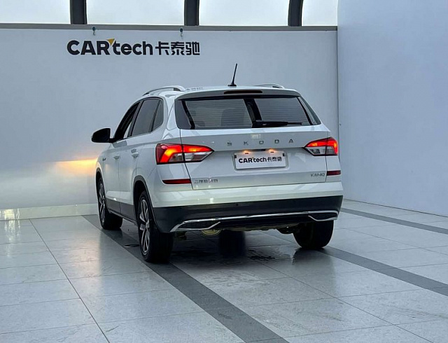 Skoda Kamiq 1.5 л 2023 г. Белый, пробег 50000 км