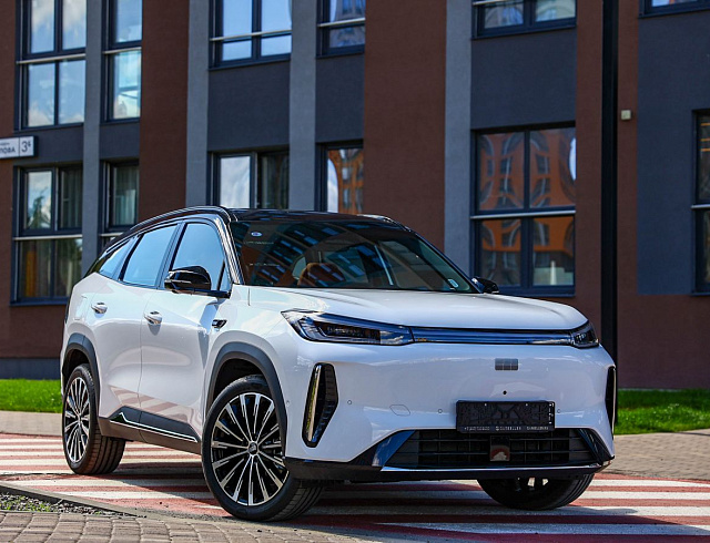 Geely Galaxy M7 белый 2026
