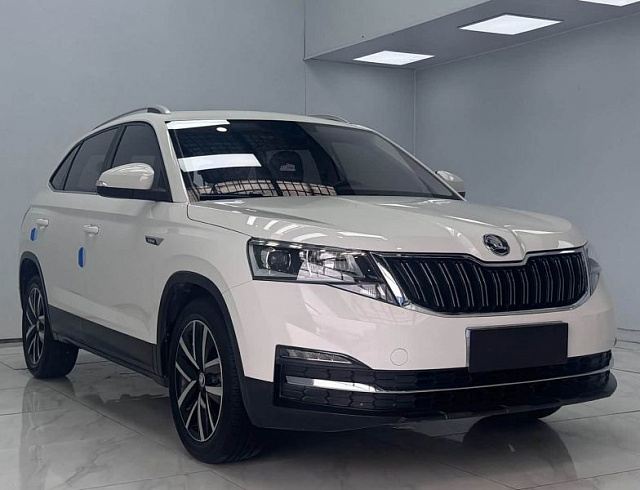 Skoda Kamiq 1.5 л 2022 г. Белый, пробег 33000 км