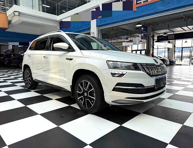 Skoda Karoq 1.4 л 2022 г. Белый, пробег 45000 км