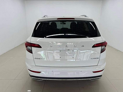 Skoda Karoq 1.4 л 2022 г. Белый, пробег 30000 км